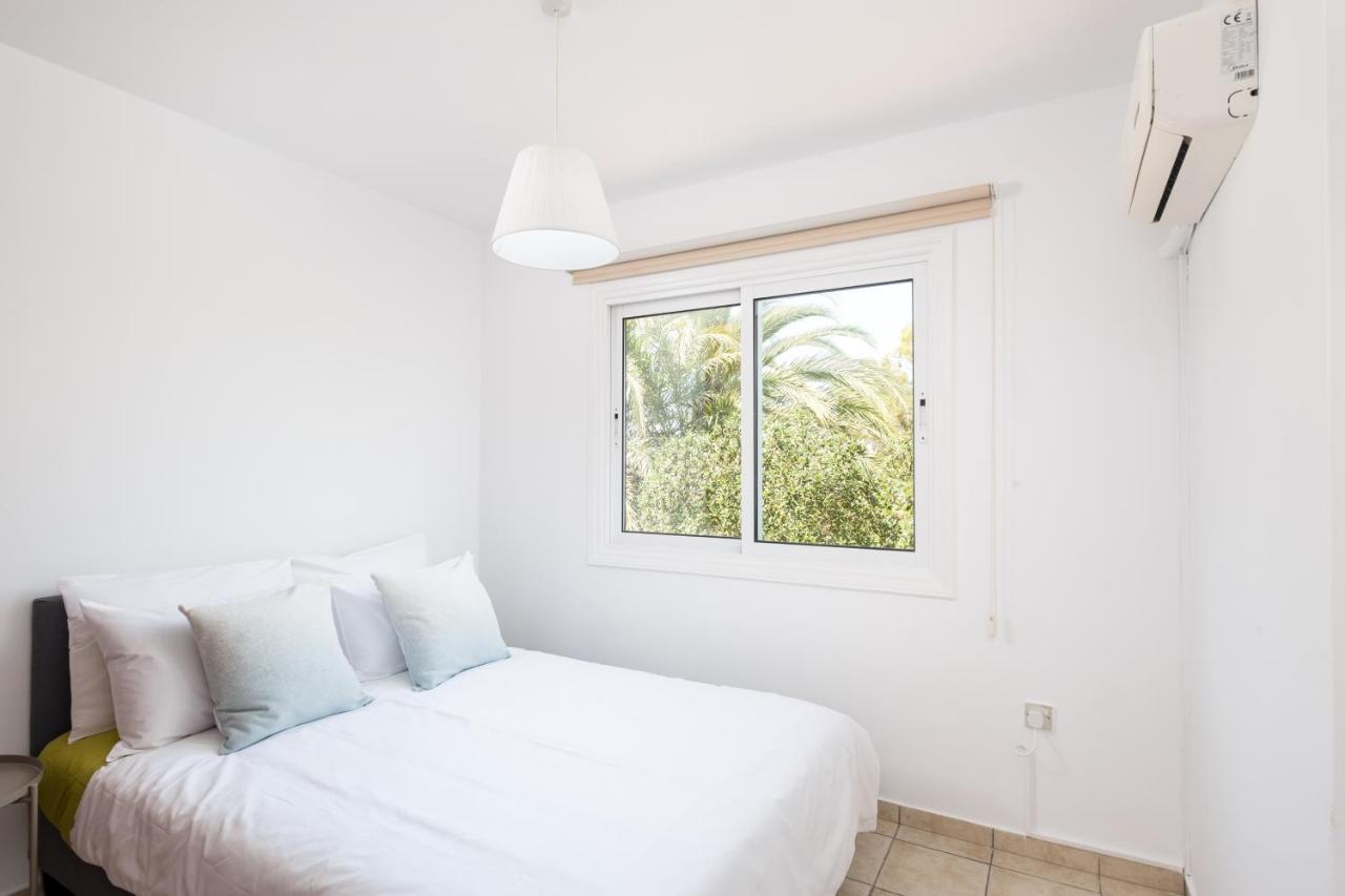 Pebble Beach Apartment Voroklini Dış mekan fotoğraf